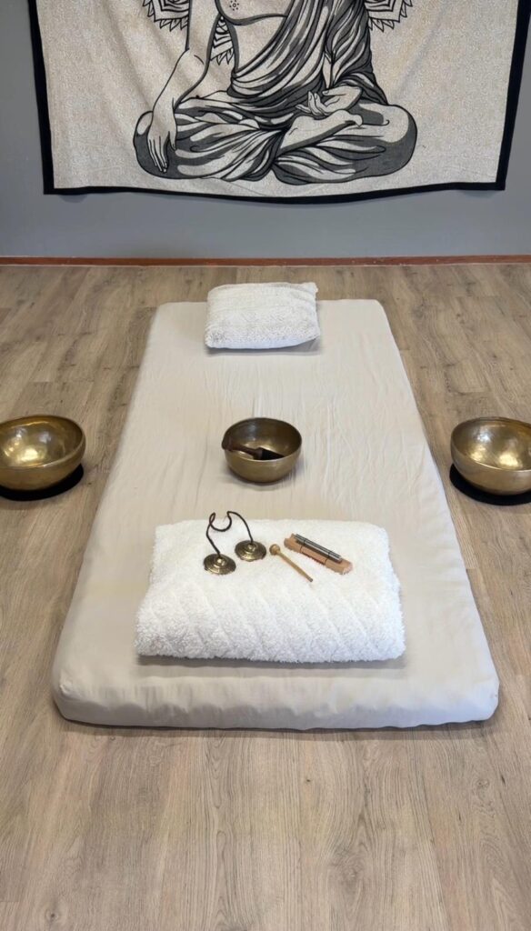 embodied awakening, Roermond, Limburg, ontspanningsmassage, klankschaalmassage, kundalini acitvatie